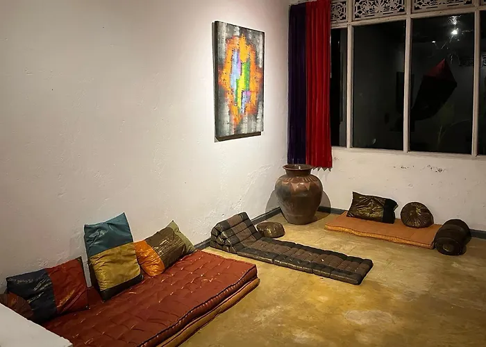 Daire 125m2 App With Kitchen And Spacious Garden And Pool Ubud